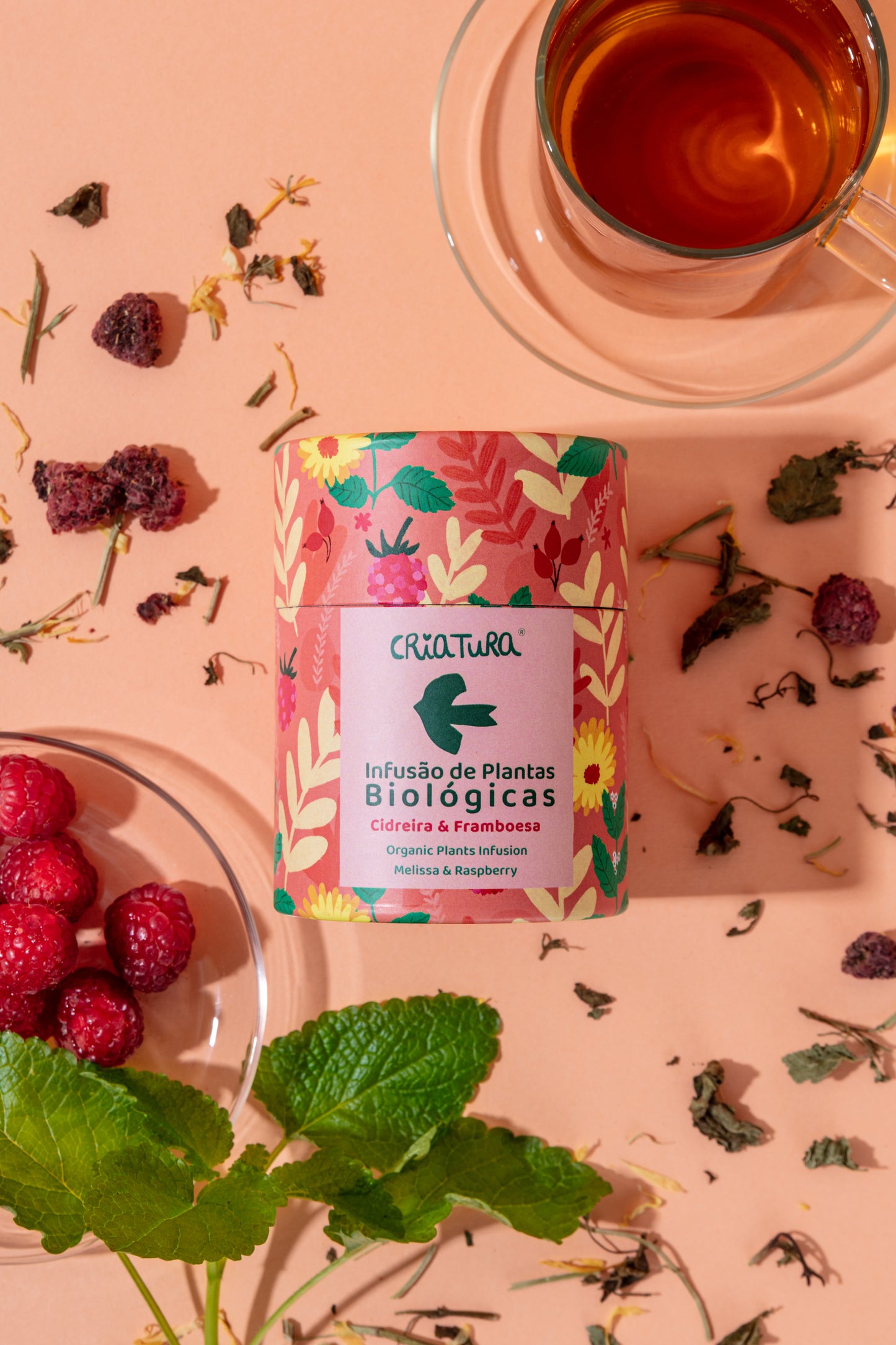 Infusão biológica de cidreira, rosa-mosqueta, framboesa e calêndula