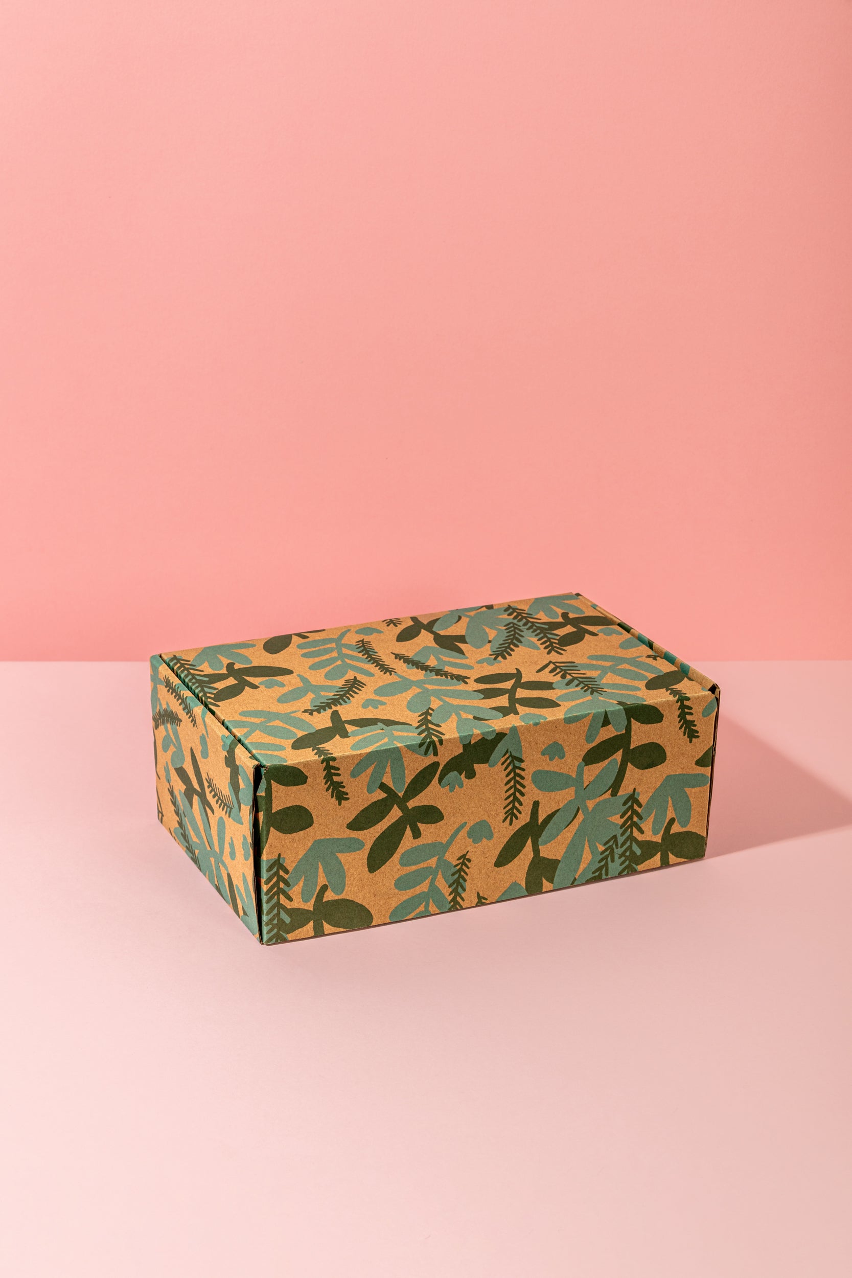 Caixa personalizada Criatura – Embalagem elegante para presentes de Natal

